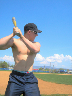 nudeathleticguys:  Baseball player, perfect male body in sport,