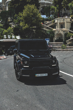 azearr:  Mercedes-Benz G63 | Source | Azearr