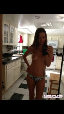 Just #panties and #boobs on this #MirrorMonday :) http://www.lelulove.com