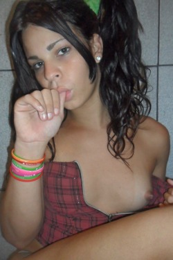 shemale-fever87:  dampure:  Diana Guimaraes  Wow 