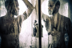 RESERVATIONS : LEVI SEVEN (shower) a photo series on the last