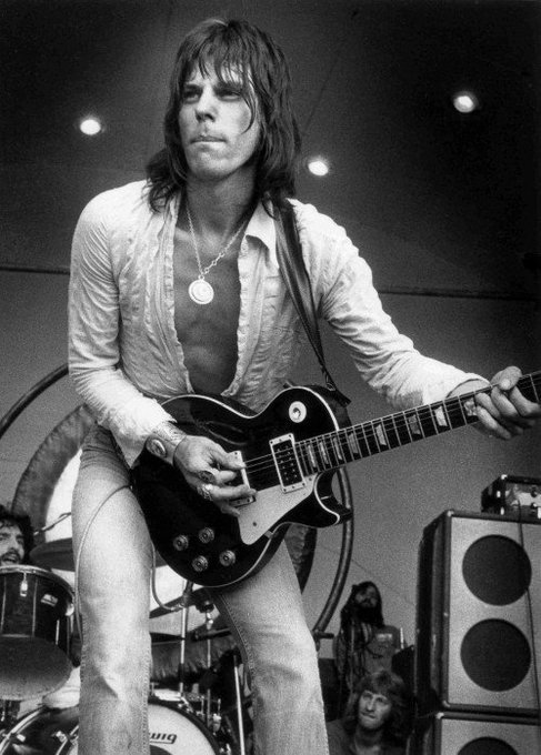 musicman69love:  Jeff Beck. 1973.