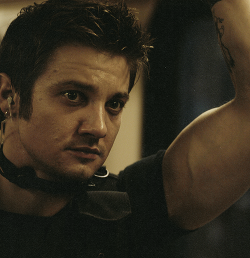 hiddle-stoner:   289/? pictures of Jeremy Renner  