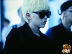 960917:  SANDEUL HAS BLONDE HAIR AND IM YELLING AND UGLY CRYING