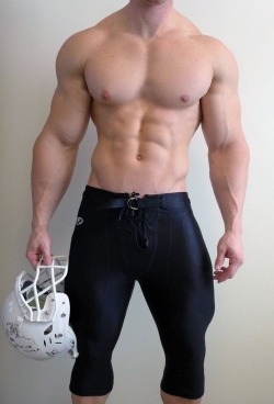 menandsex:  Like: mancrushoftheday