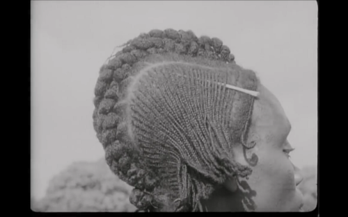 vintagecongo:  Stills from a colonial documentary about the Mangbetu people of Northeastern Congo   Forever stylin on em…