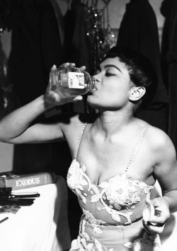 vintagegal:  Eartha Kitt photographed by Isaac Sutton, 1959 