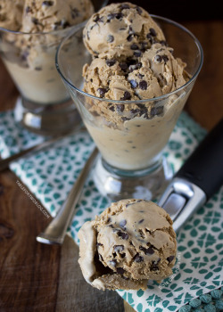 confectionerybliss:Espresso Chocolate Chip Ice CreamSource: Table