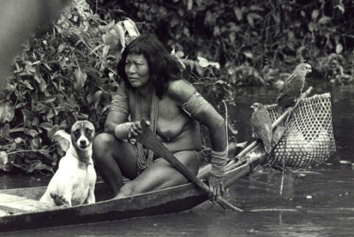 pachatata:  Wayana Apalai woman and her pets. Brazil 1974. Photo: Pedro Martinelli 