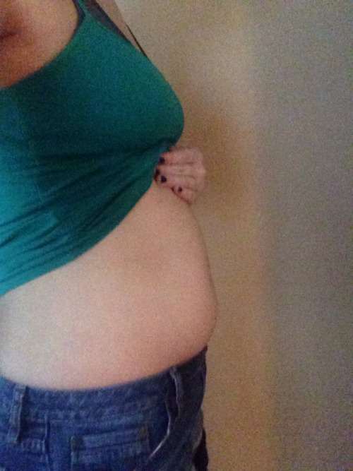 stuffedbellygirl:  A couple of before and afters of my stuffing today. My upper belly was so hard and packed it felt amazing