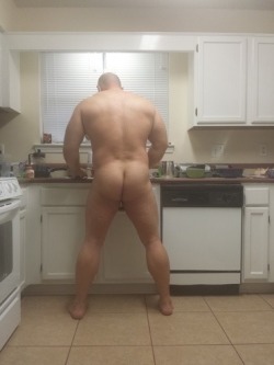 beefbudsblog:  For hot bears, cubs, chubs and otters, follow