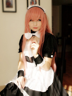 cosplayandanimes:  Moka Akashiya (Maid) - Rosario + Vampire source