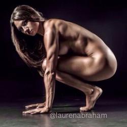 hiddensky:  😍 WOW! We love @LaurenAbraham! A real deal athlete!