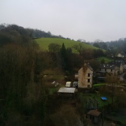 justaholmesboy:  i took a shitty picture of the valleys, welcome