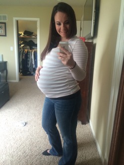 mickeynicole2:  Almost 30 weeks!!!! 