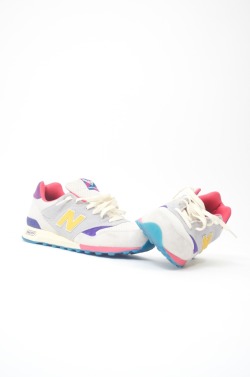 puretapwater:  bodega x newbalance 577 hyprcat , by puretapwater.tumblr.com