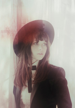 decentfellas:  Felicity Jones by Eliot Lee Hazel. 