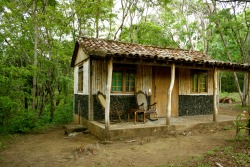 cabinporn:  Cabin on an ecological reserve in Masatepe, Nicaragua.