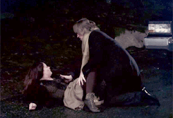 hurricanejanes:   1x12 and 2x12 - rumbelle + hands on thighs