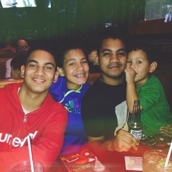 Los amo sin limites, hermanos. 🙆👾 (en Carolina Ale House)