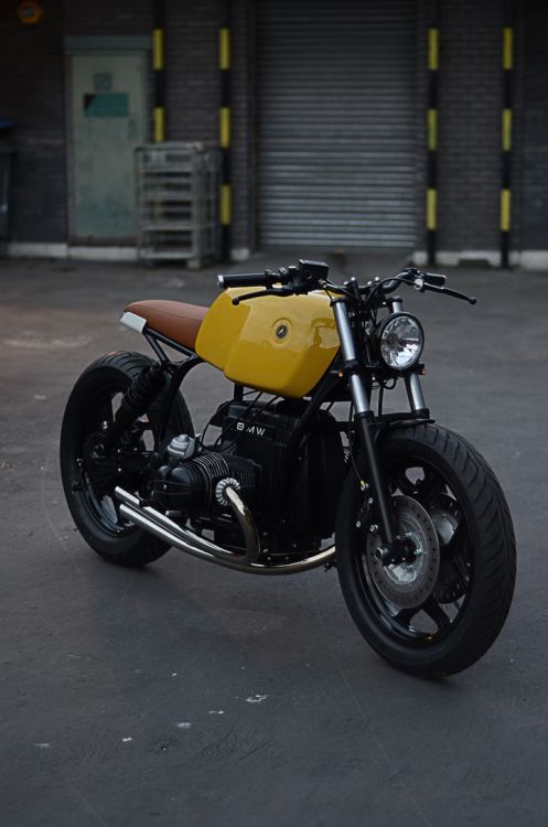 caferacerpasion:  Beautiful, discover this bike > BMW R80 â€ªâ€ŽBratStyleâ€¬ Type 10A by Auto Fabrica.Una â€ªBMWâ€¬ impoluta y elegante. Descubre esta personalizaciÃ³n hecha al detalle. Mira que guapa ha quedado la parte trasera >>>Â http://ww