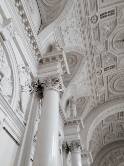 urbanhowell:  Aesthetics in The Winter Palace, St. Petersburg