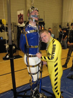 kicksforpigs:  Very cool 