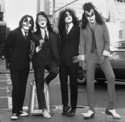 soundsof71:  Kiss, New York City, 1974, by Bob Gruen