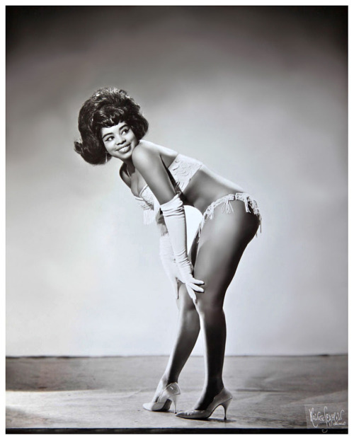 burleskateer:  Miss Topsy 