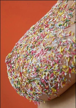 annaslut:Everything is so much yummier with sprinkles 