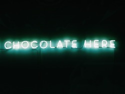 the-neon-hunter:  ▼CHOCOLATE HERE ▼Mast Brothers / Shoreditch