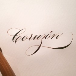 typografree:  #corazon #corazón #love #calligraphy #caligrafia