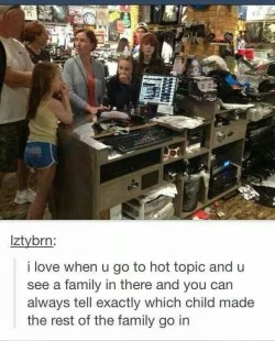 carryonmy-assbutt:pan-turtle:itsstuckyinmyhead:Family and TumblrWhy