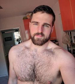 thehairyhunk:Featuring @sha.wnc | By @thehairyhunk