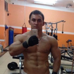 theruskies:  Russian muscle stud I Get A Kick Out Of Russian