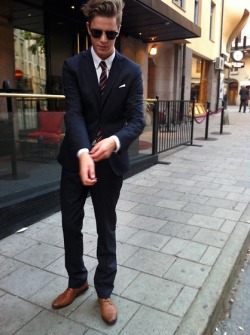 super-suit-man:  Suits | Style | Fashion for men | http://super-suit-man.tumblr.com/