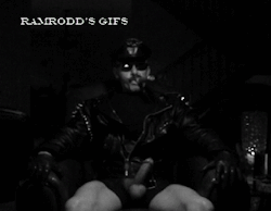ramroddsgifs:  ramroddsgifs:CRAWL UP TO IT… 