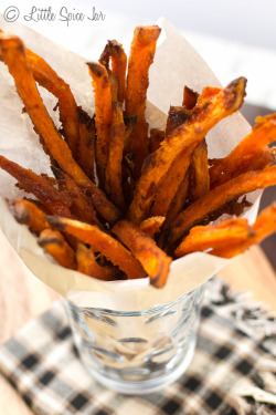 nom-food:  Sweet and spicy baked sweet potato fries