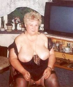 oldfatladies:  hot grannies and matures online, find the mature