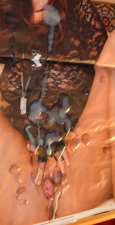 stickyspunkypages:  A thick, potent load especially for Isis 