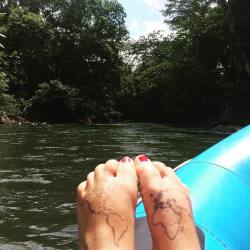 thetravelingfeet:  Costa Rican Feet #travelmore #newyearresolution