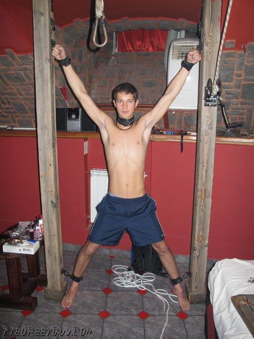 mg-ts:  shinybbshorts:  mastersfrat:  ————— Ready to pledge the ultimate frat? http://mastersfrat.tumblr.com/ —————  Holy fuck  nice, very nice 