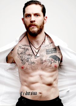 heartfulloffandoms:  Favourite Tom Hardy images [29&30/?]