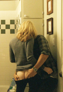 gotcelebsnaked:  Elizabeth Banks - nude in ‘The Details’