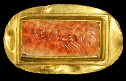 archaicwonder:  Greek Hellenistic Large Gold Ring with Nike and