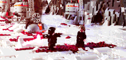 cloudyfacewithjam: Kylo vs Luke   Star Wars: The Last Jedi LEGO