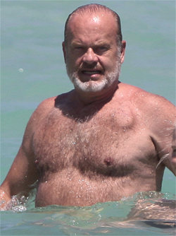 perfectdaddies:  Kelsey Grammer 