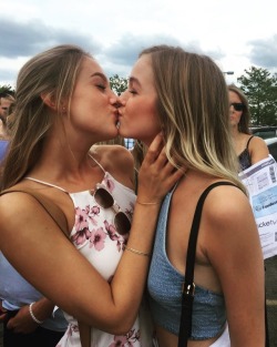 your-horny-little-sister:  I love how horny you get when I kiss