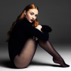 iheartgot:    Sophie Turner photographed by Justin Campbell for