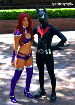 sharemycosplay:  Starfire & #BatmanBeyond by the duo of jdcosplay.